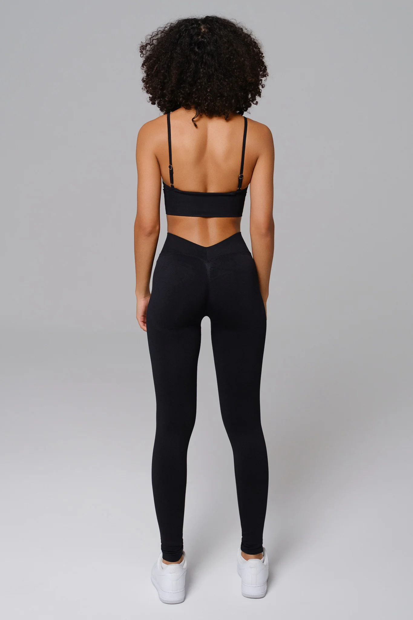 Asha Sports Bra - Black - Image 4