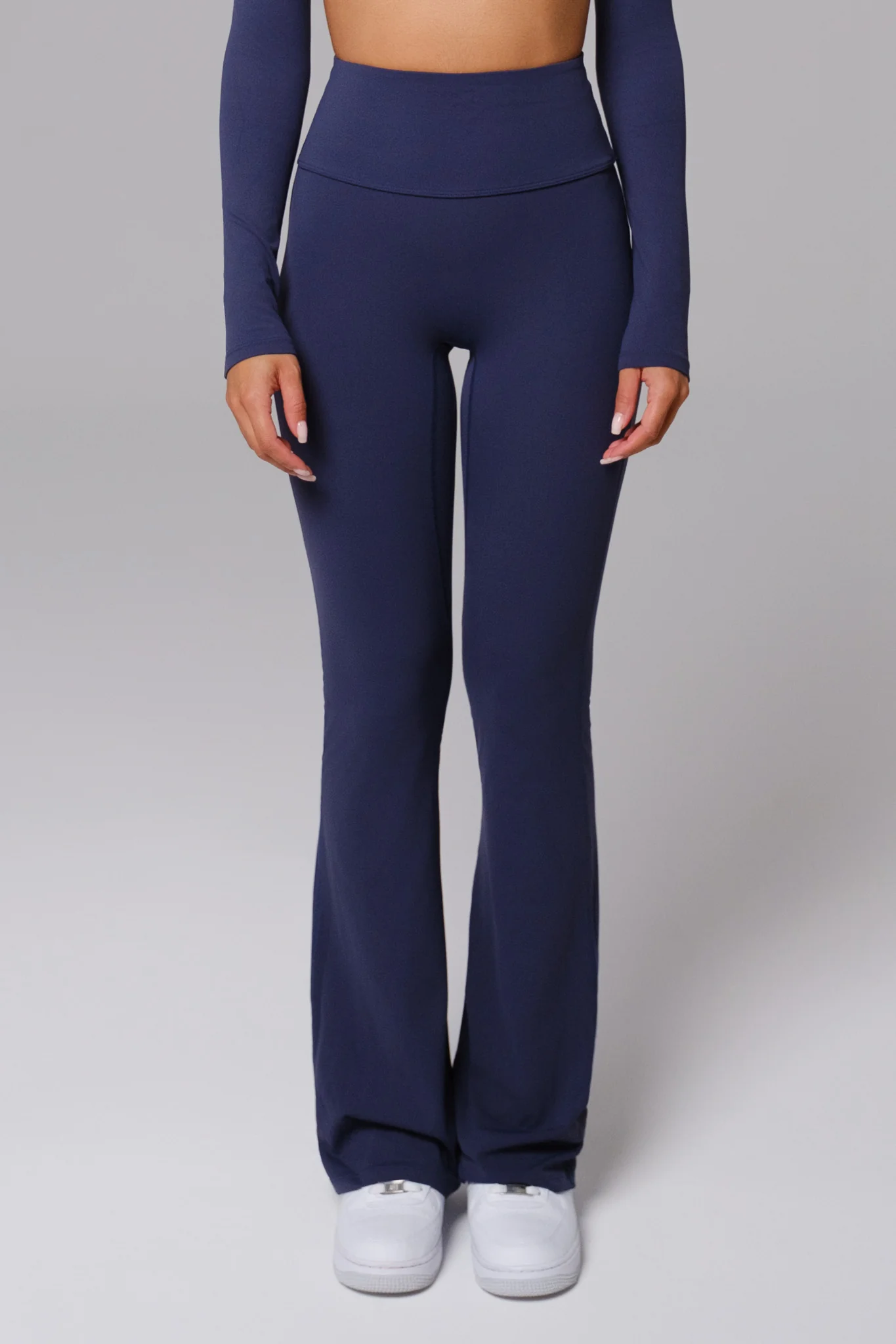 Haven Flare Leggings - Obsidian Blue - Image 2