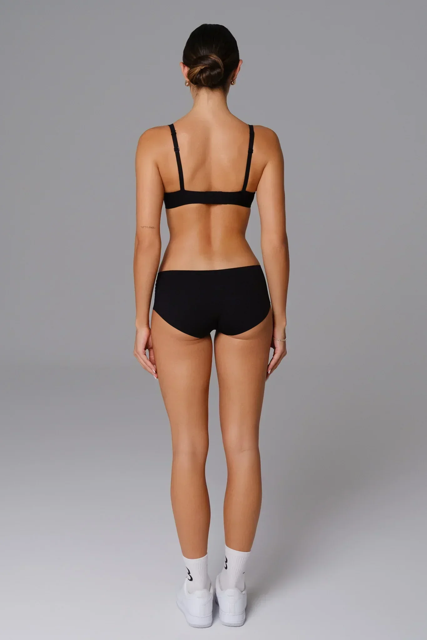 Seamless Briefs - Black - Image 5