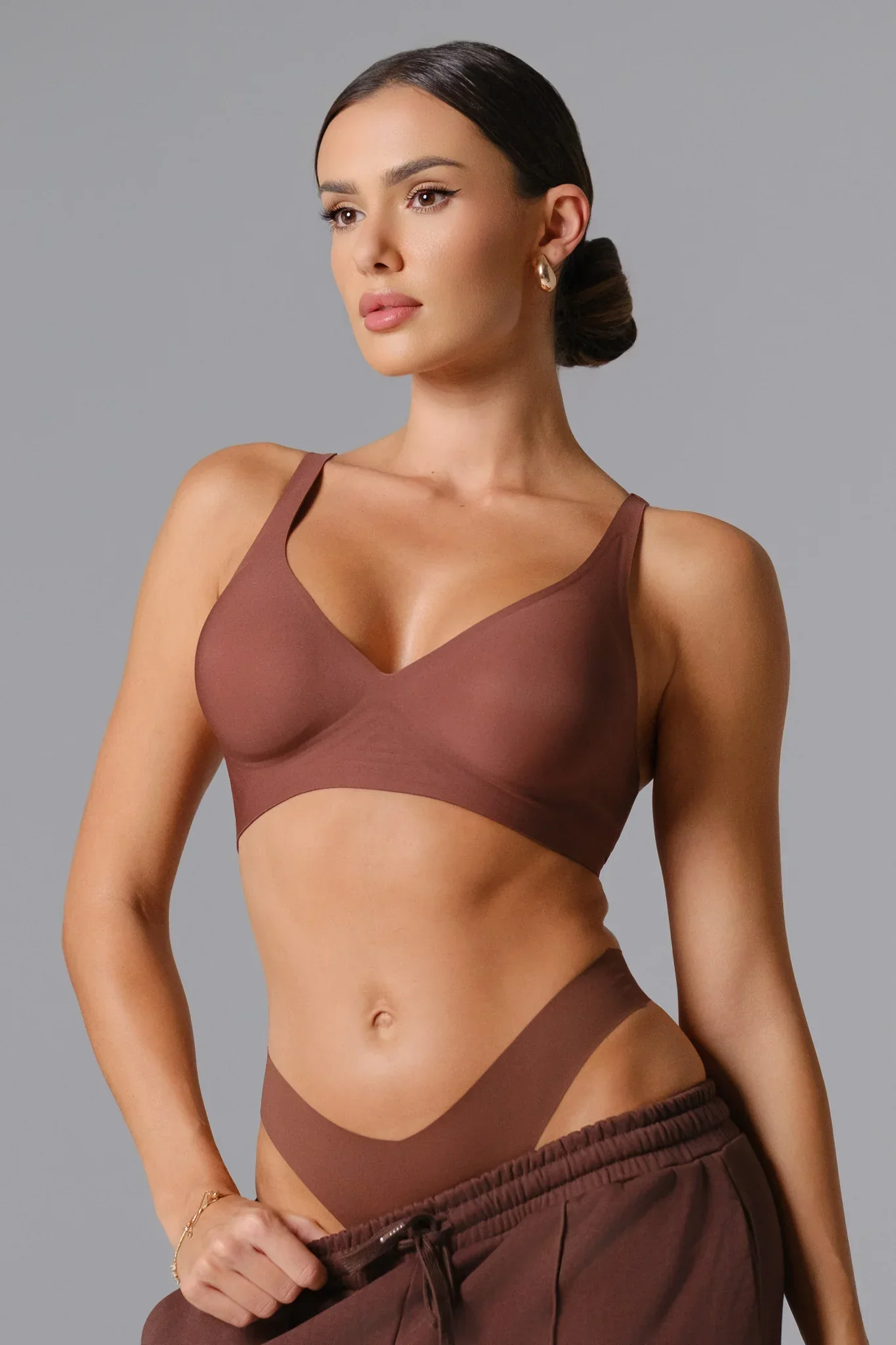 Seamless Plunge Bra - Cocoa