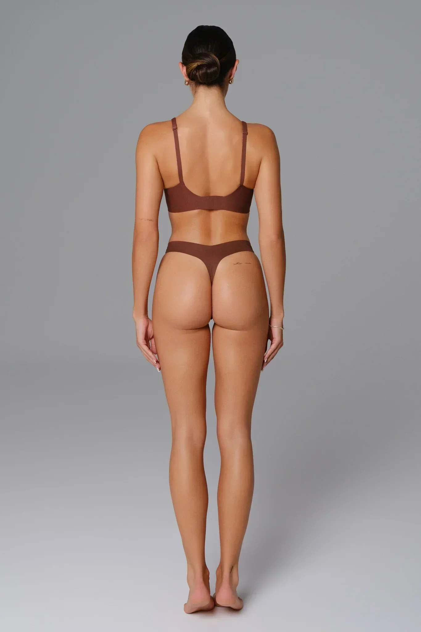 Seamless Plunge Bra - Cocoa - Image 6