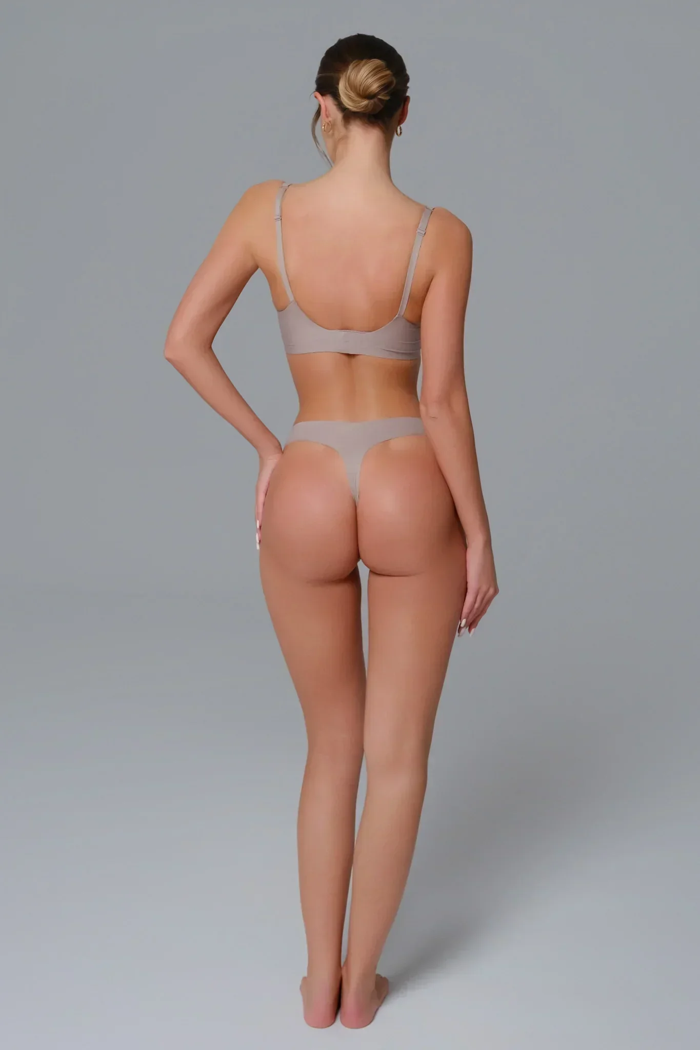 Seamless Plunge Bra - Taupe - Image 4