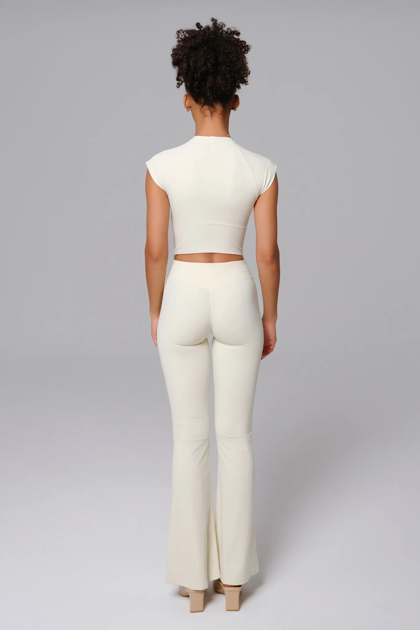 Zoe Top - Soft Cream (FINAL SALE) - Image 4