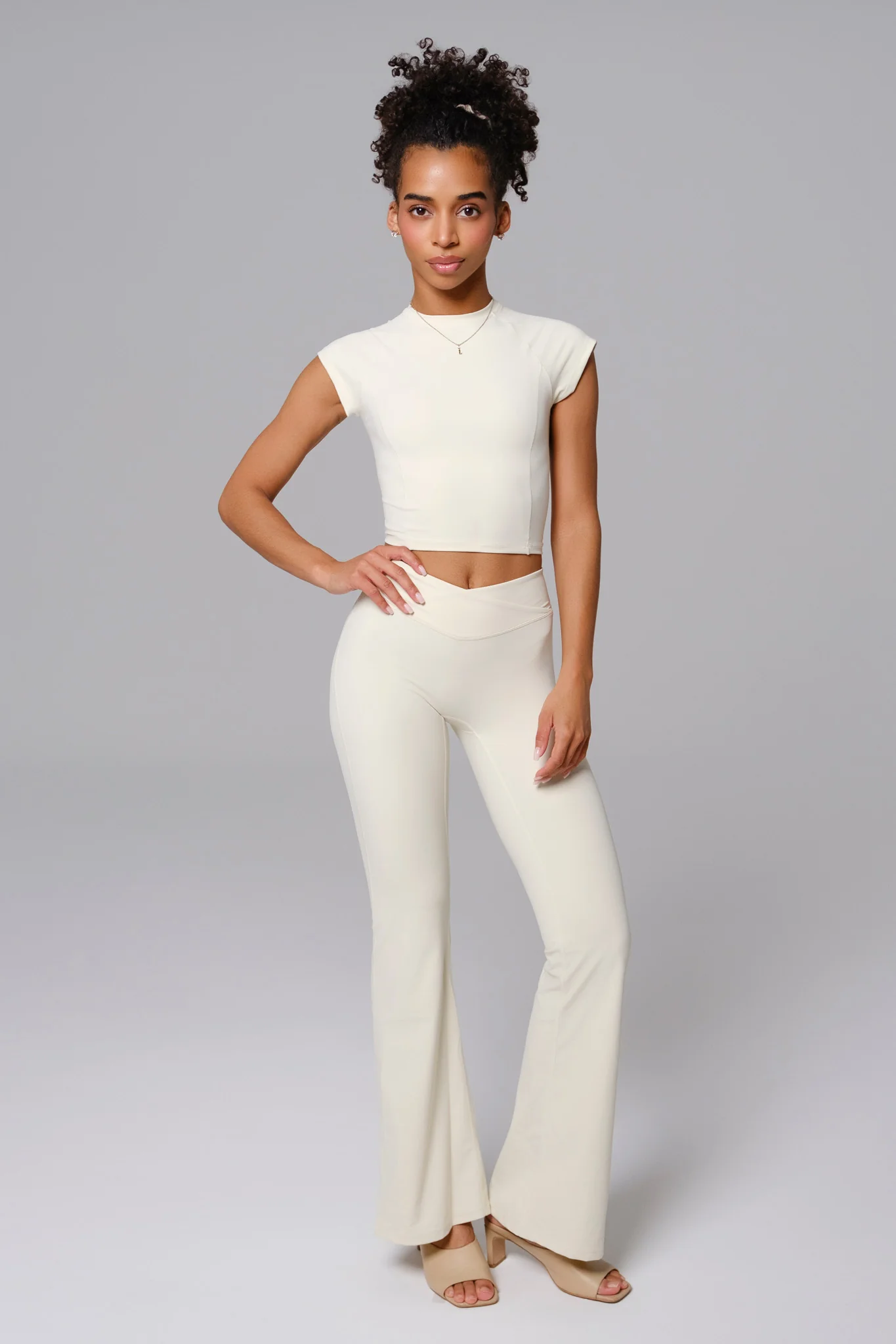 Zoe Top - Soft Cream (FINAL SALE) - Image 5